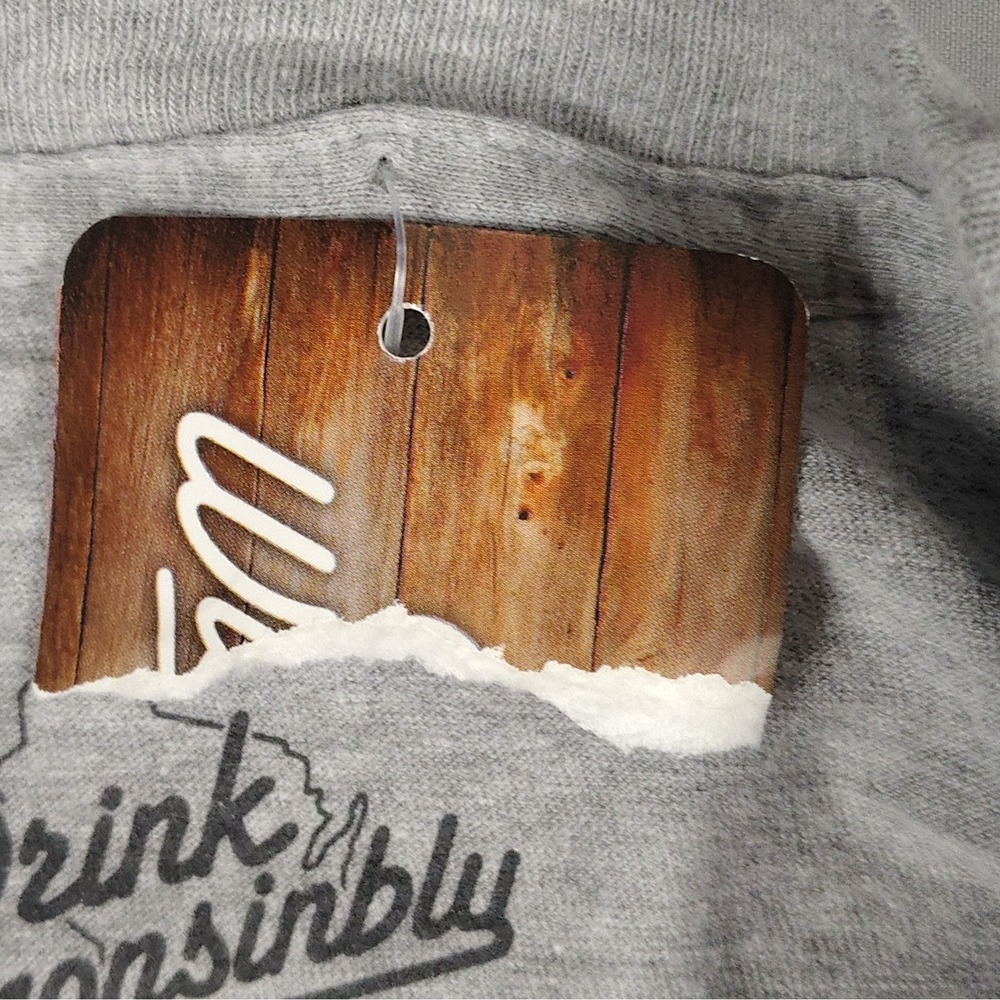 NWT Drink Wisconsinbly T Shirt Mens 2XL Gray Graphic Beer Blue Ribbon Wisconsin - Picture 5 of 15